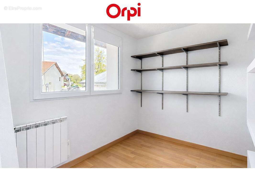Appartement à VETRAZ-MONTHOUX