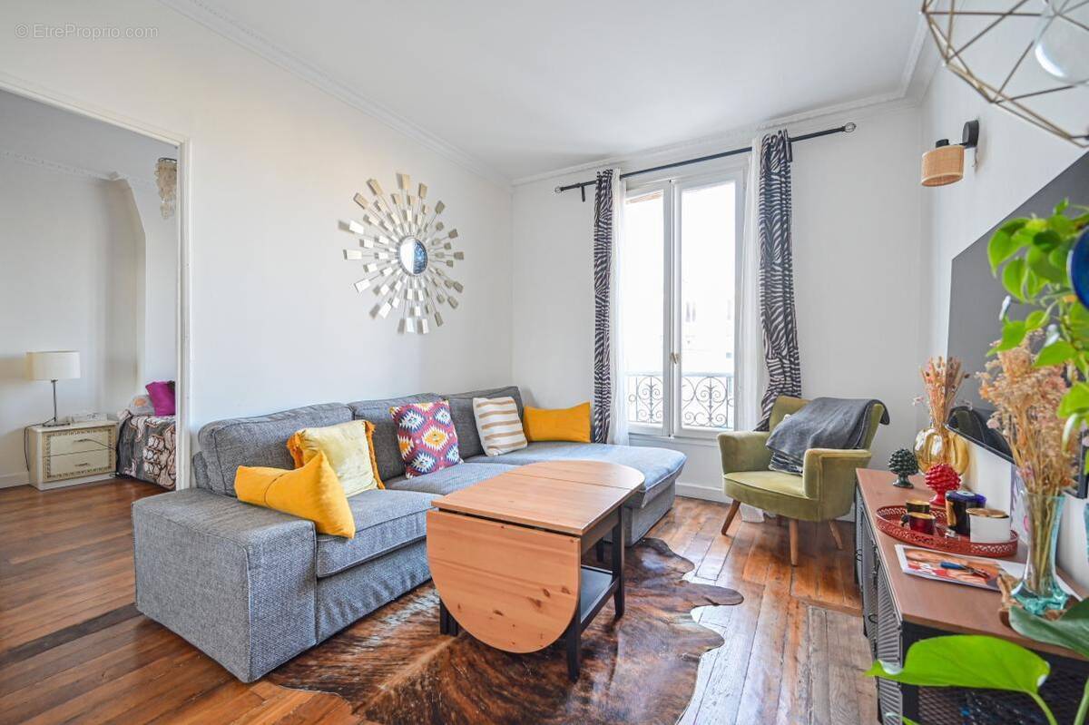 Appartement à PARIS-18E