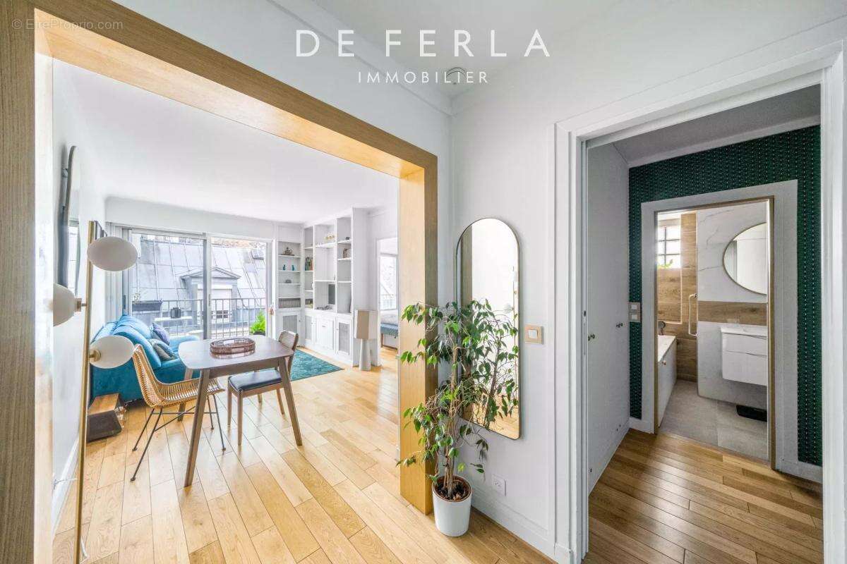 Appartement à PARIS-7E