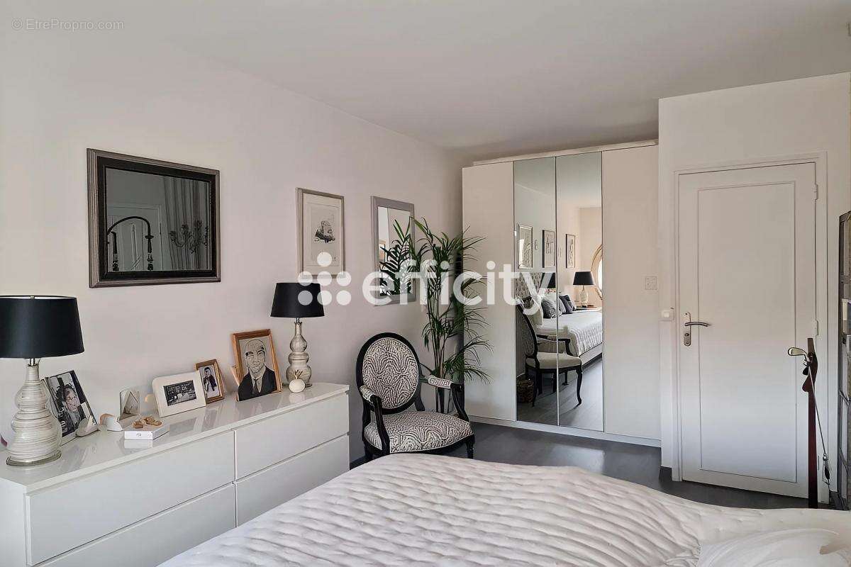 Appartement à LE CHESNAY