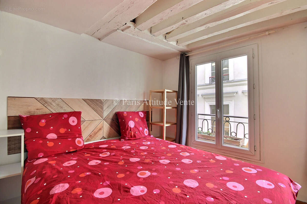 Appartement à PARIS-2E