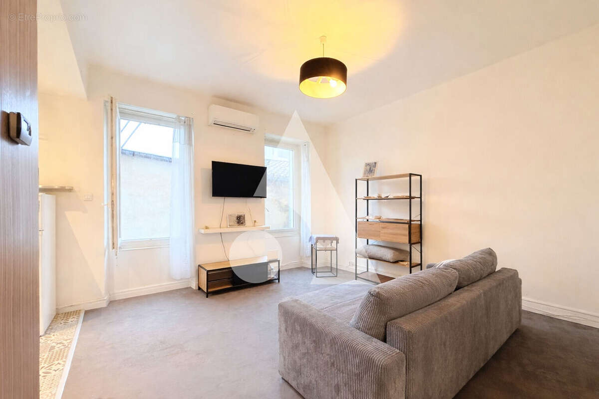 Appartement à MARSEILLE-7E