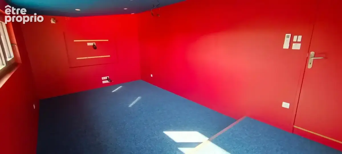 Appartement récent et climatisé de 5 pièces de 210 m² à Ruaudin - photo 10