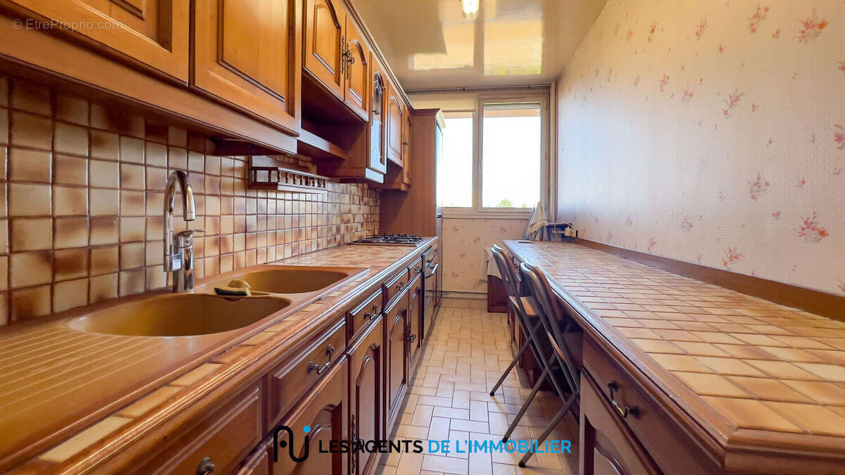 Appartement 4 pièces, 82 m² , Balcon Parking ,Cave, DPE D - photo 11