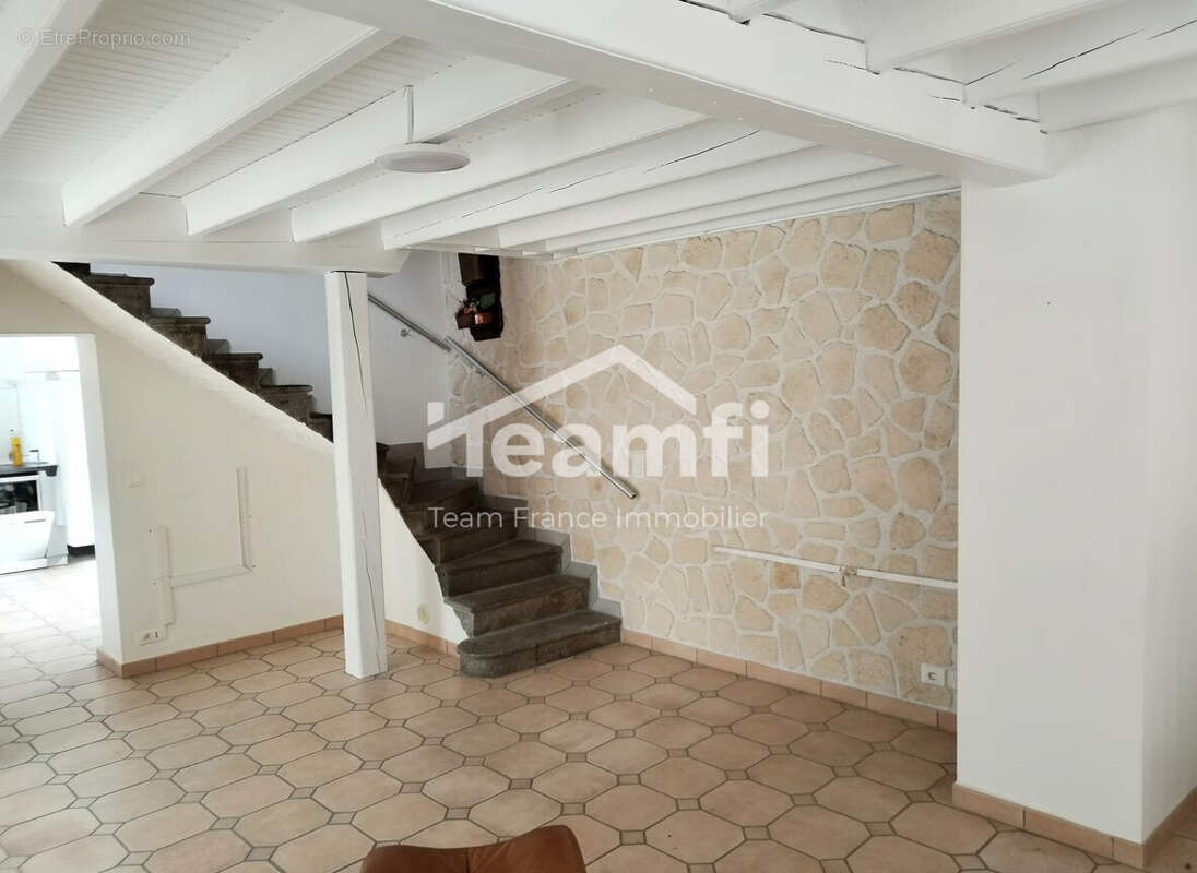 Maison 180 m² à Moissat  - photo 9