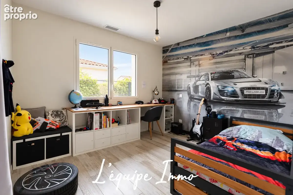 Proche centre ville, maison contemporaine de plain-pied avec piscine et garage - photo 12