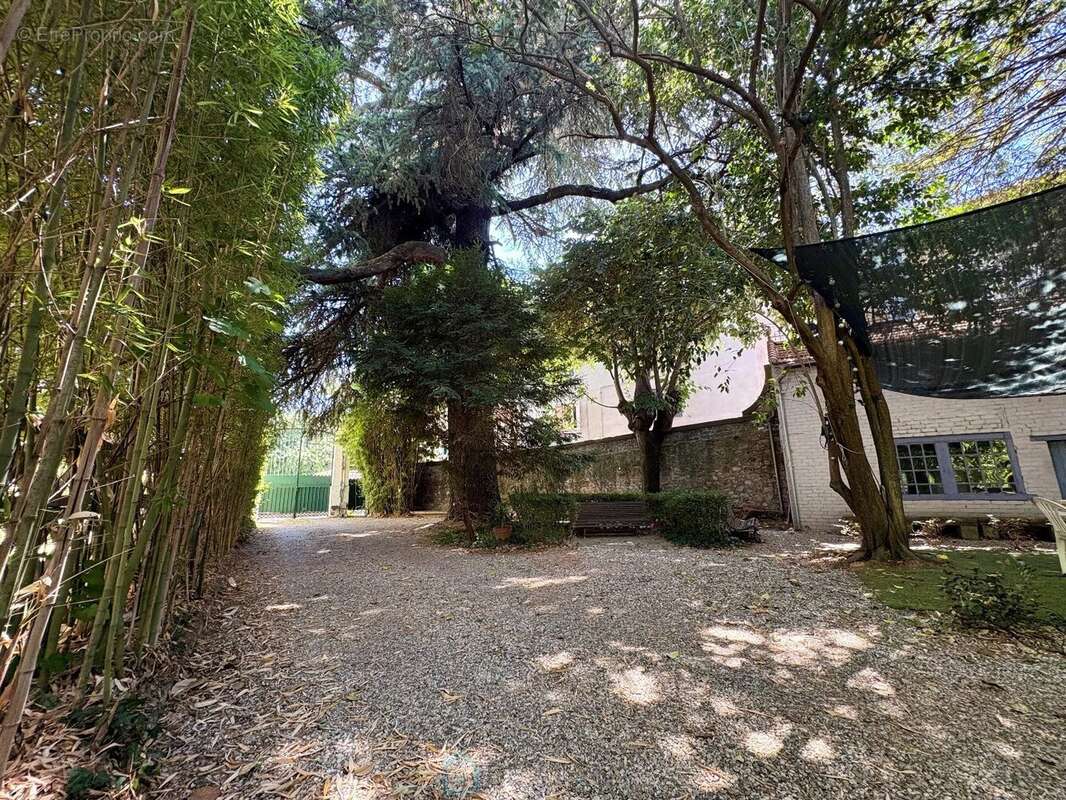 Maison de maître: élégance, confort et jardin - photo 4