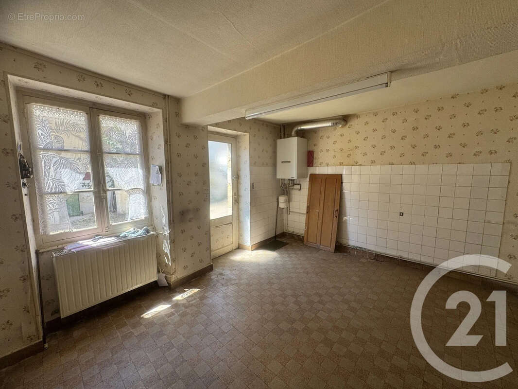 Maison 102 m² à Corvol-L'orgueilleux  - photo 7