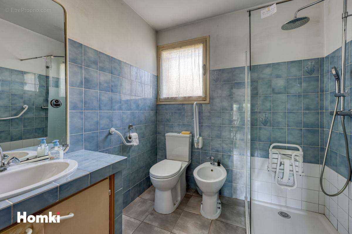 La ciotat maison traditionnelle de 155 m2 agencee en 2 appartement de type 3 - photo 20