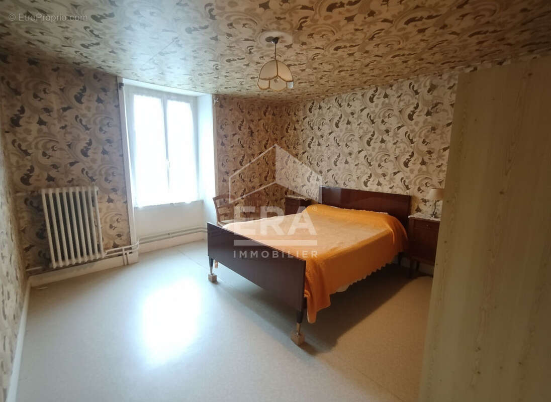 Maison à FONTENOIS-LES-MONTBOZON