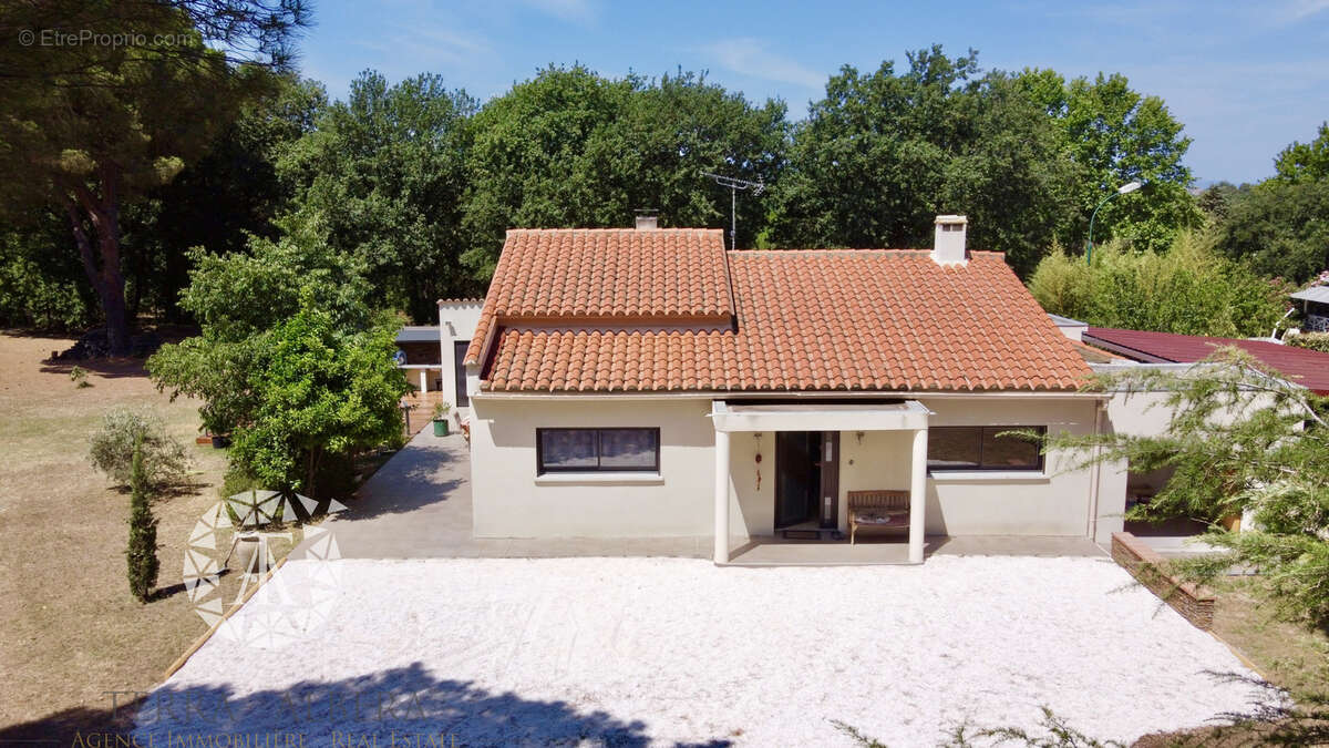 Maison à LAROQUE-DES-ALBERES