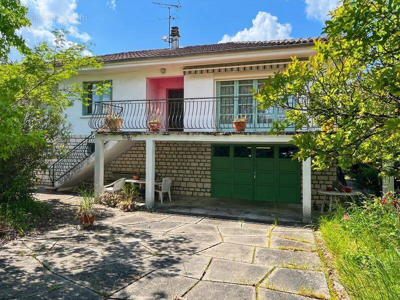 Maison à SAINT-CLAR