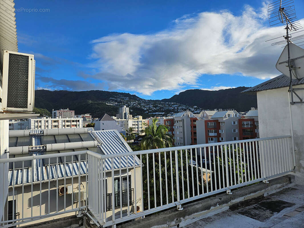 Appartement à SAINT-DENIS