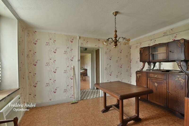 Maison à MOULINS-SAINT-HUBERT