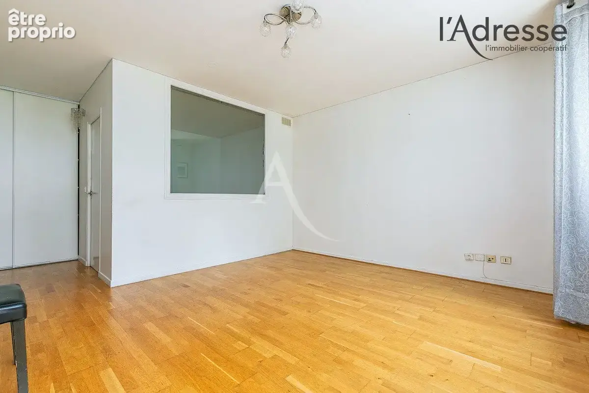 PUTEAUX/ Appel du 18 Juin - Appartement 3 pièces 56m² - photo 6