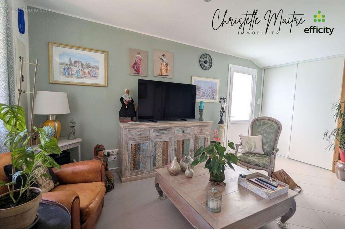 Maison 102 m² à Saint-Martin-De-Crau  - photo 24