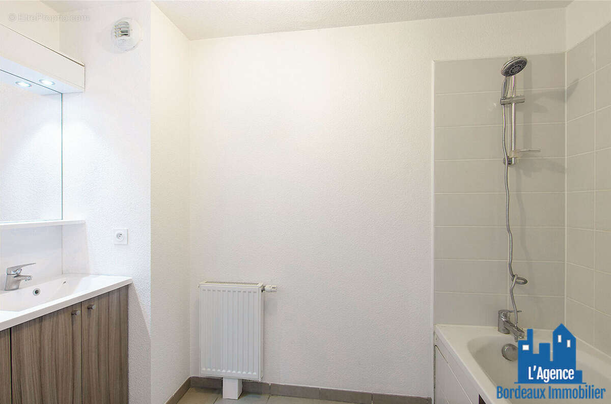 Appartement à CENON