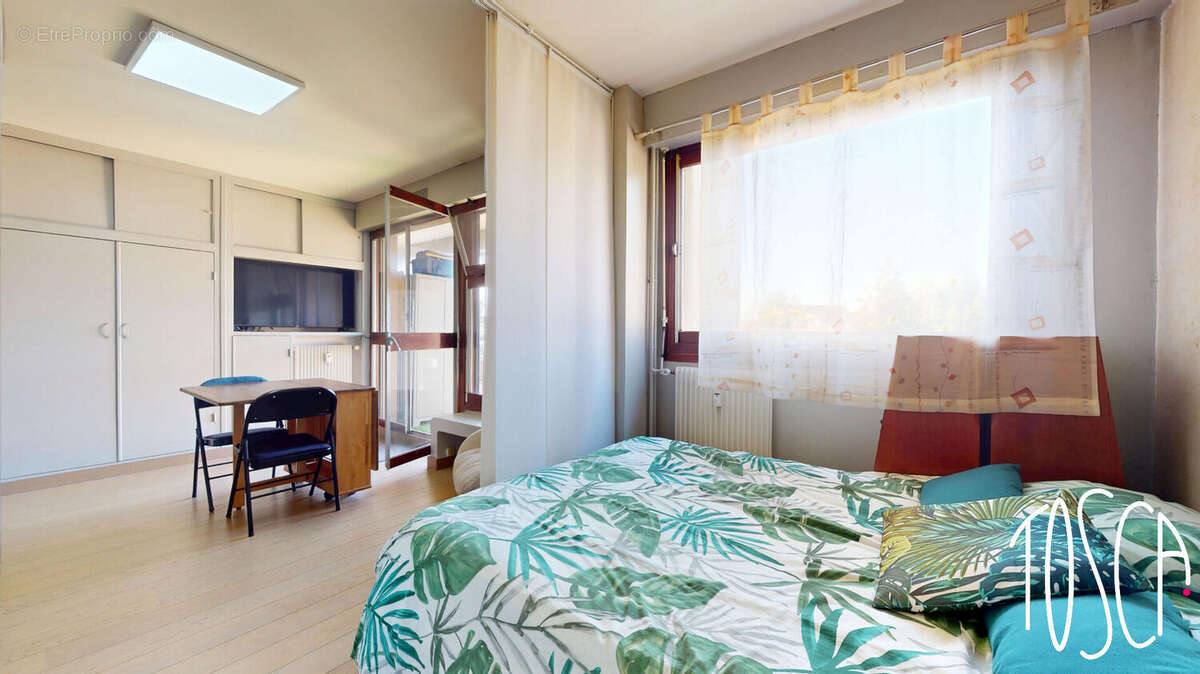 Appartement à FRESNES