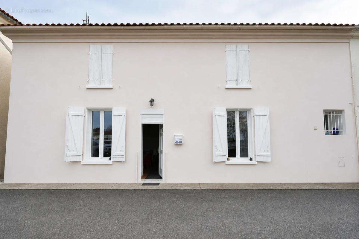 Charmante maison charentaise à Chenac-Saint-Seurin-d'Uzet - photo 21