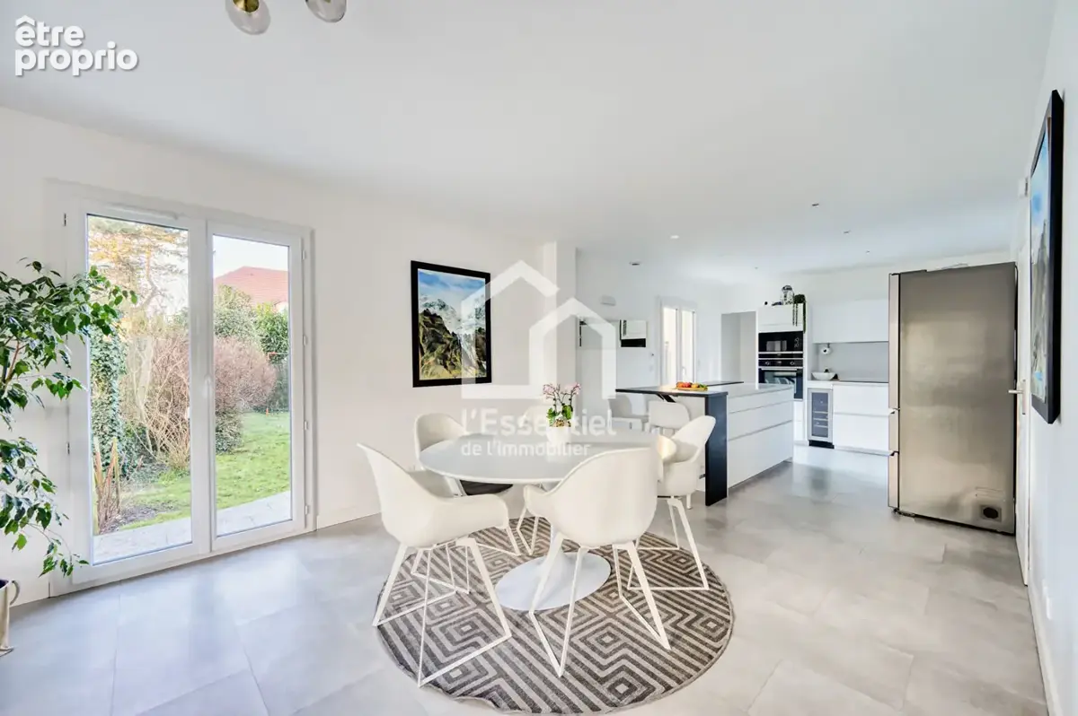 Maison Le Mesnil le Roi 165 m2 - photo 4