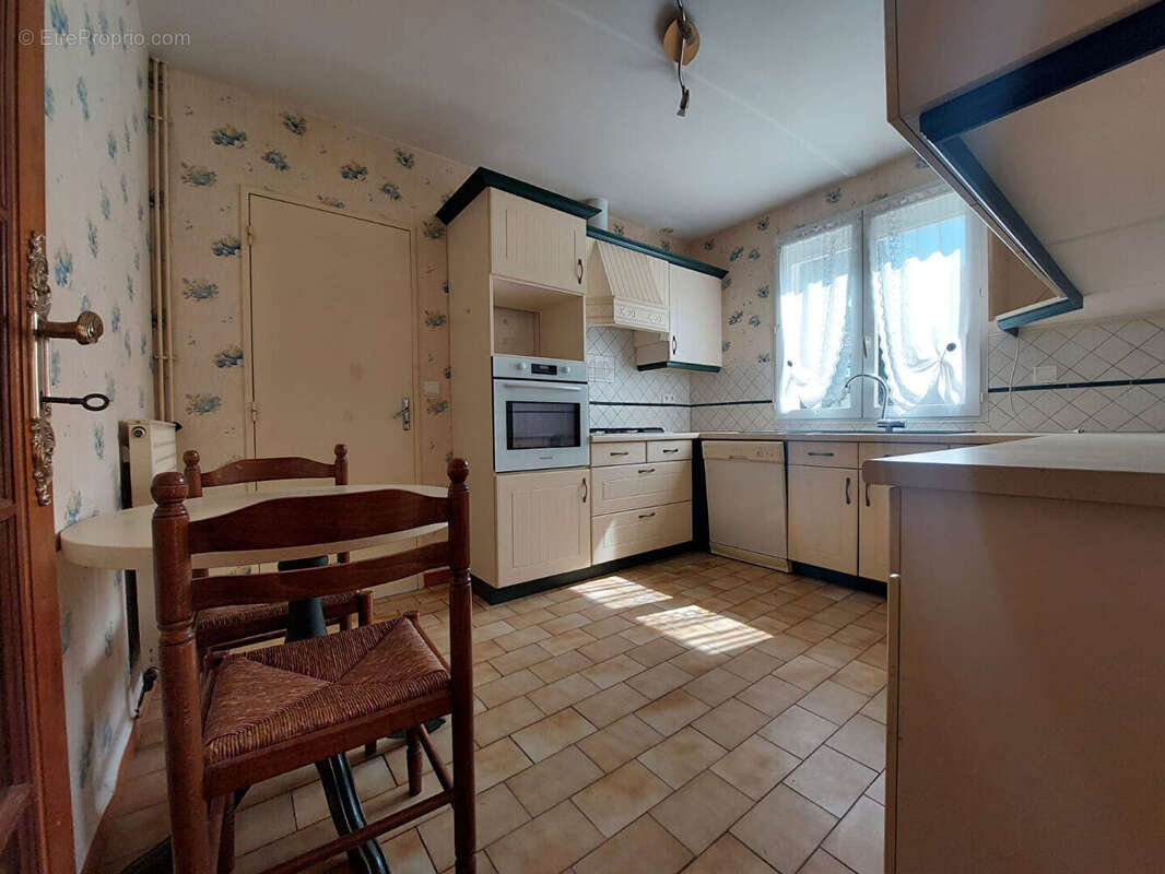 Maison à CHATELLERAULT