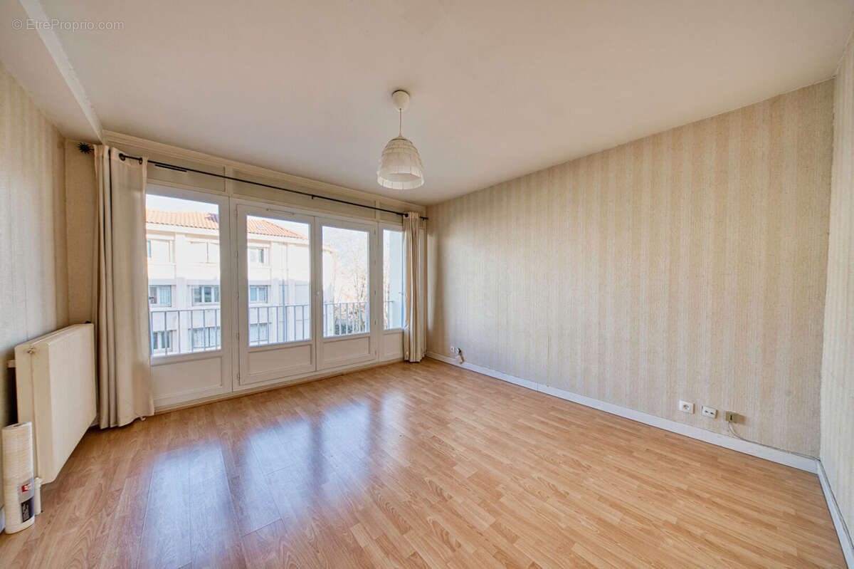 Appartement à LYON-3E