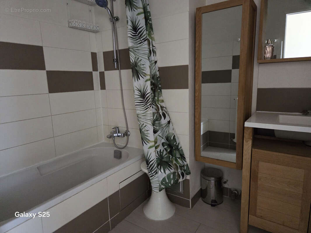 Appartement à LA VALETTE-DU-VAR