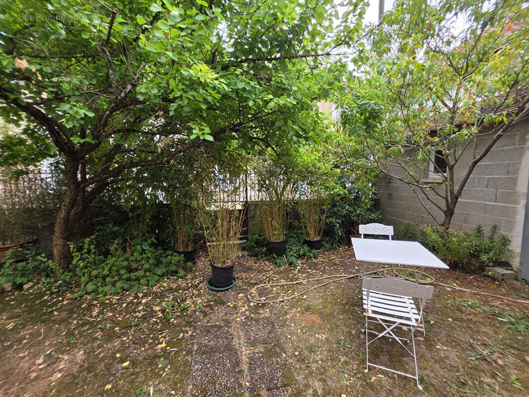 Maison à TOURNON-SAINT-MARTIN