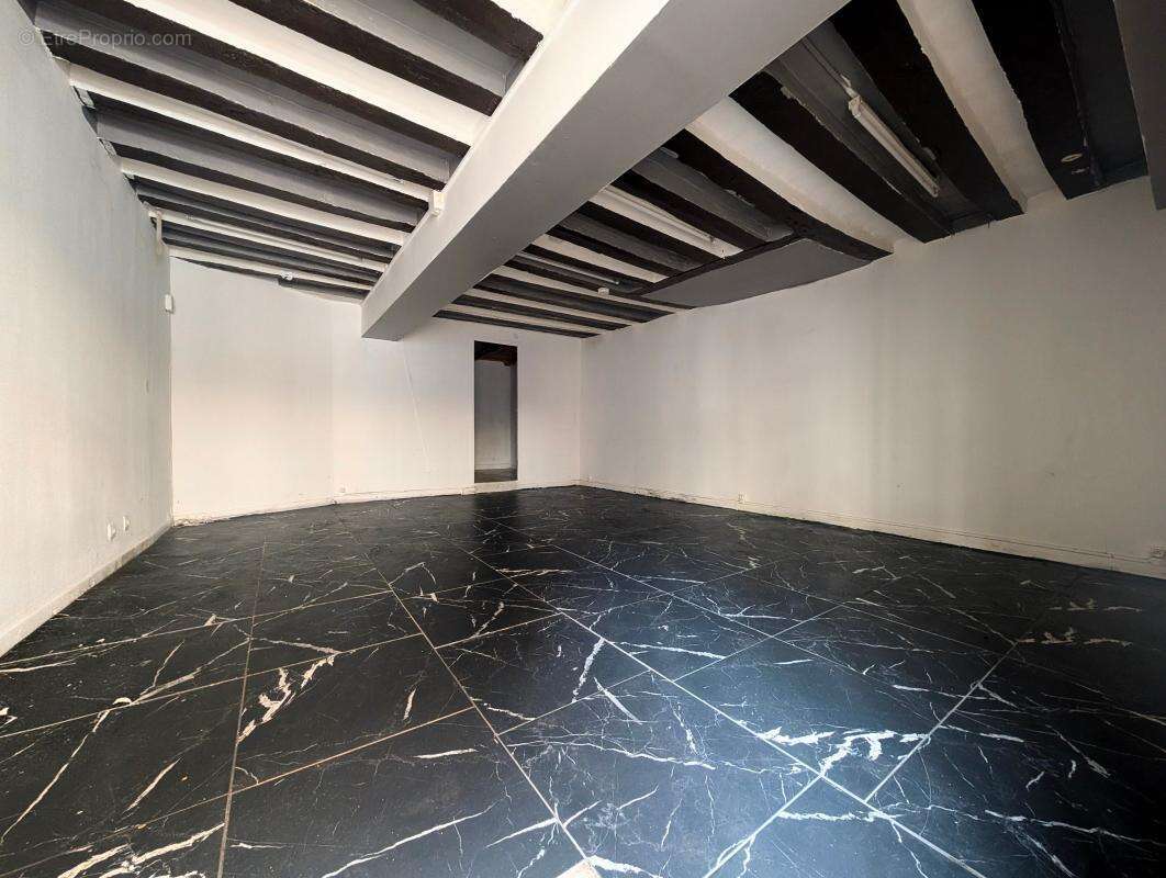 Bien Commercial À Vendre - photo 2