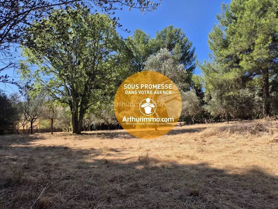 Terrain à DRAGUIGNAN