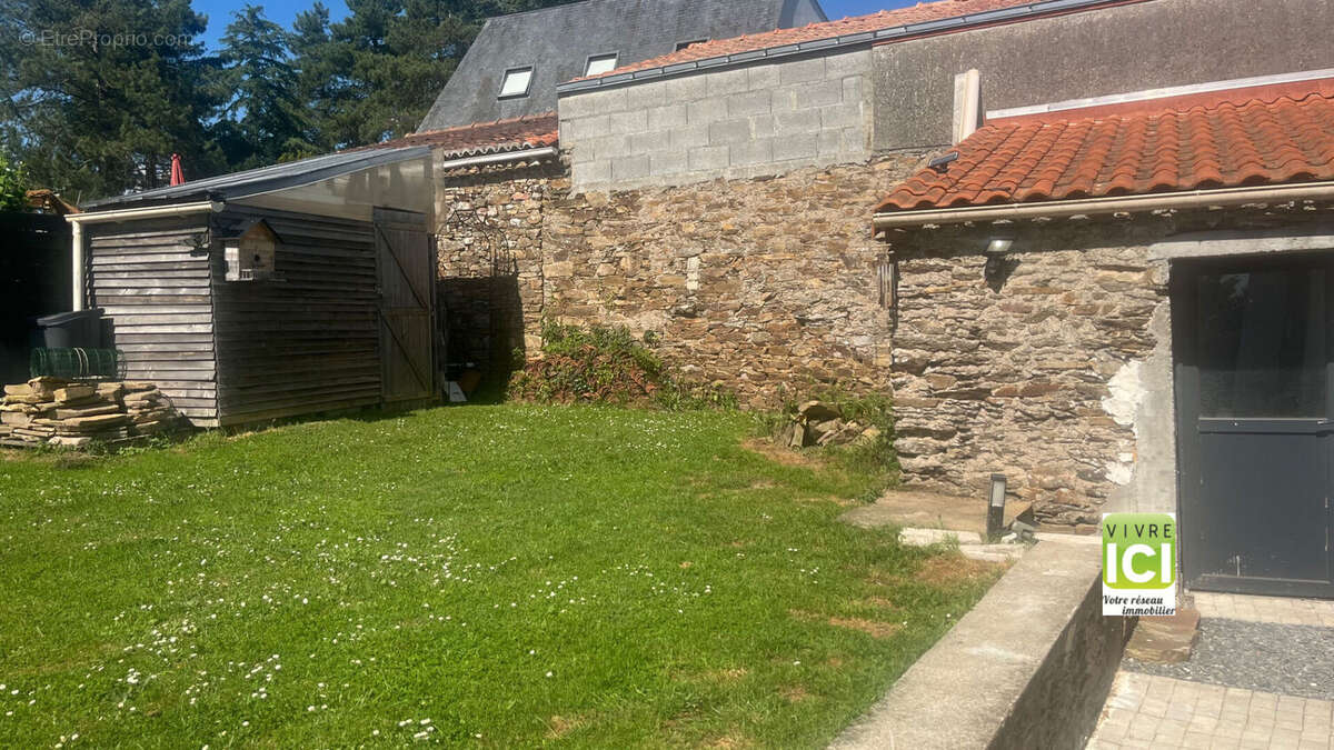 Maison à LA VARENNE