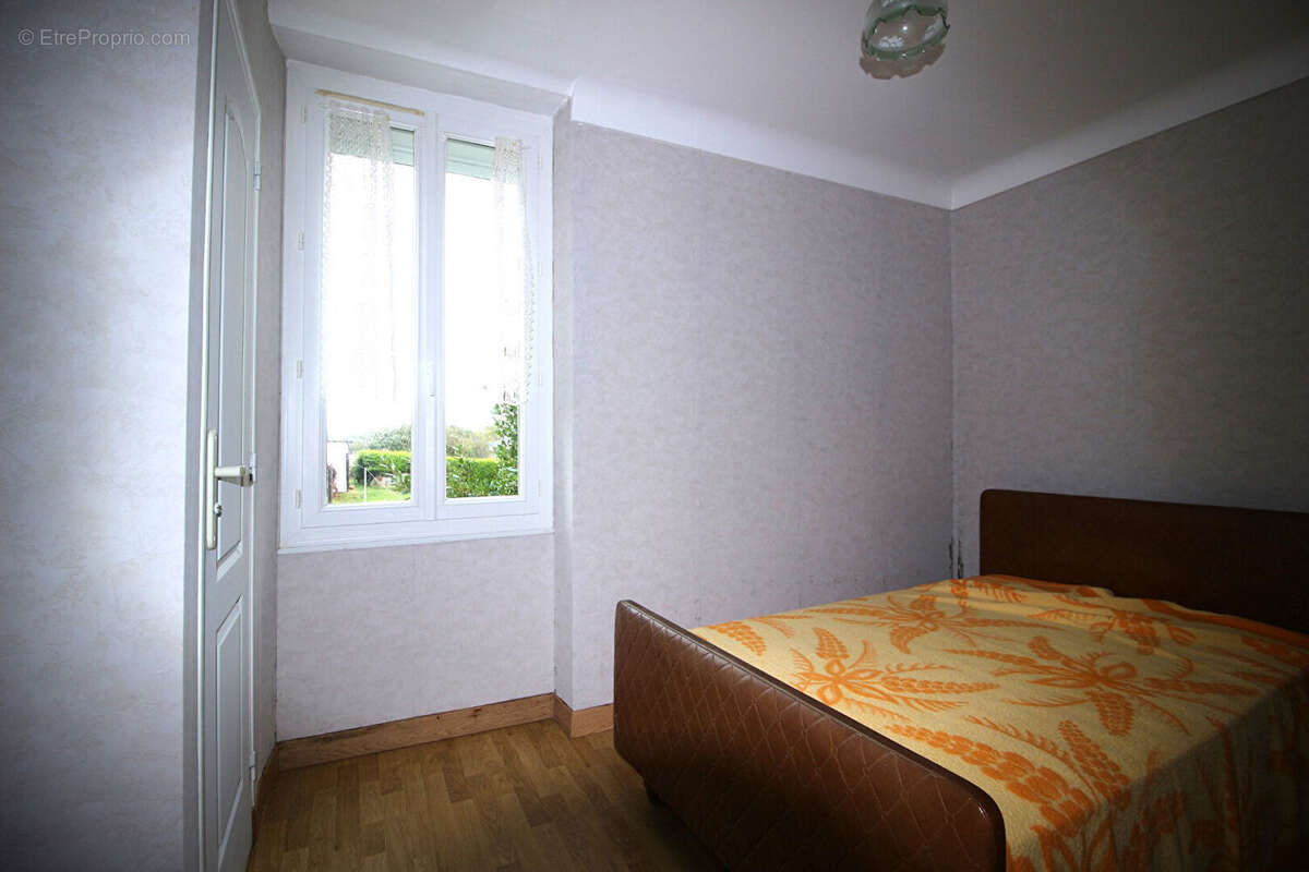 Maison à SAINT-MALO-DE-GUERSAC