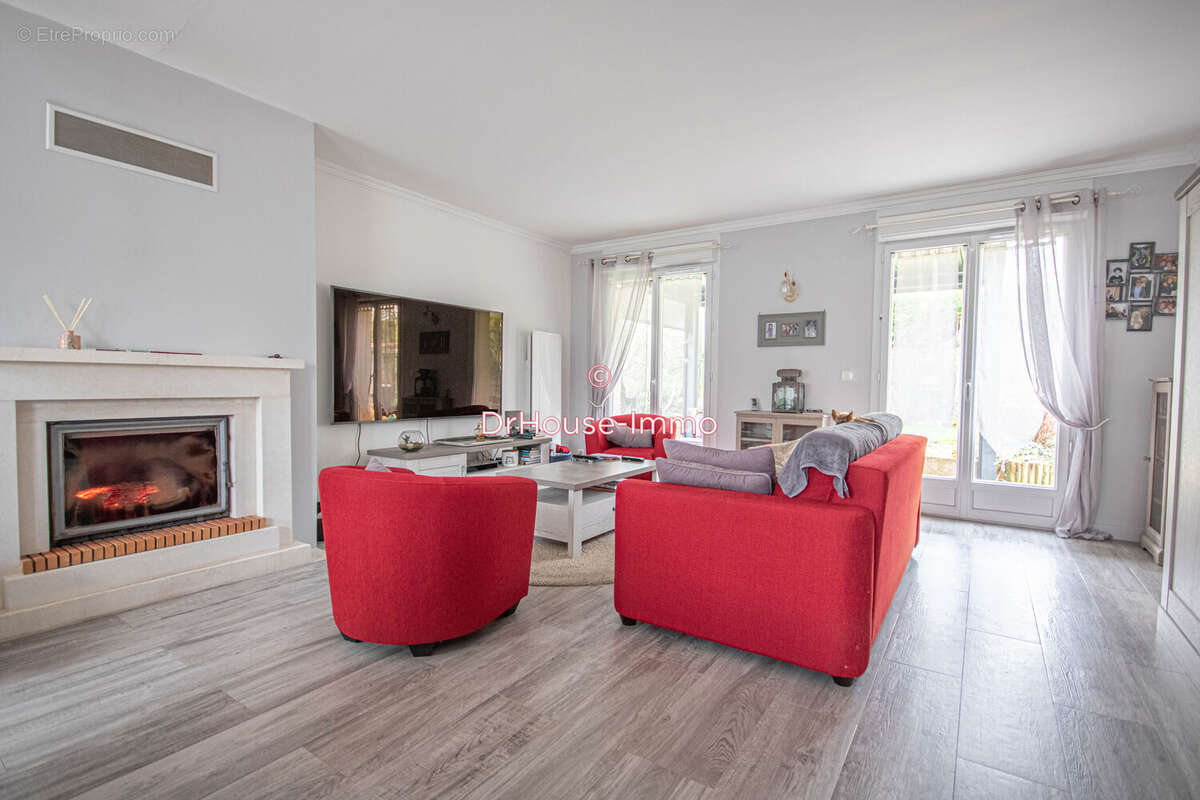 Maison à GARANCIERES