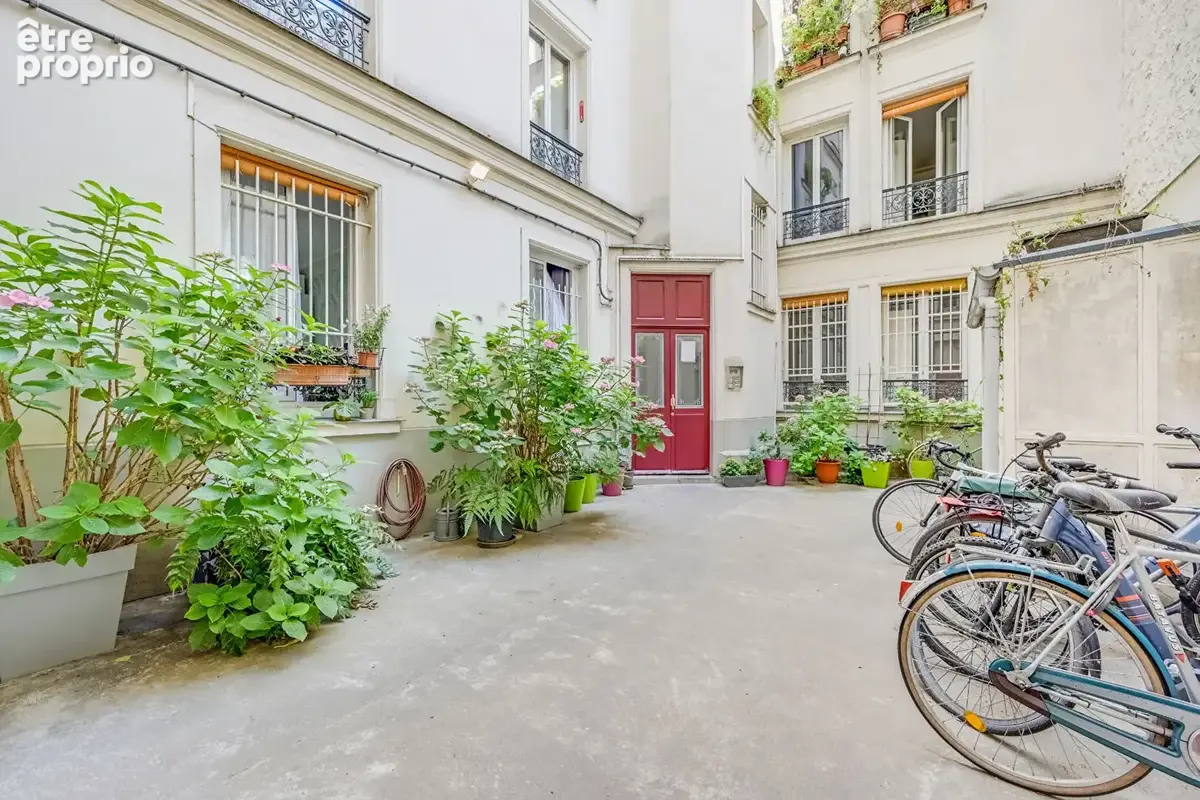 Paris 18ème - Rue Ordener - T2 de 38 m² à fort potentiel - photo 13