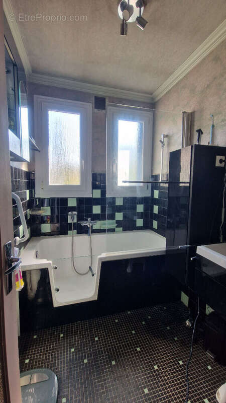 Maison à TASSIN-LA-DEMI-LUNE