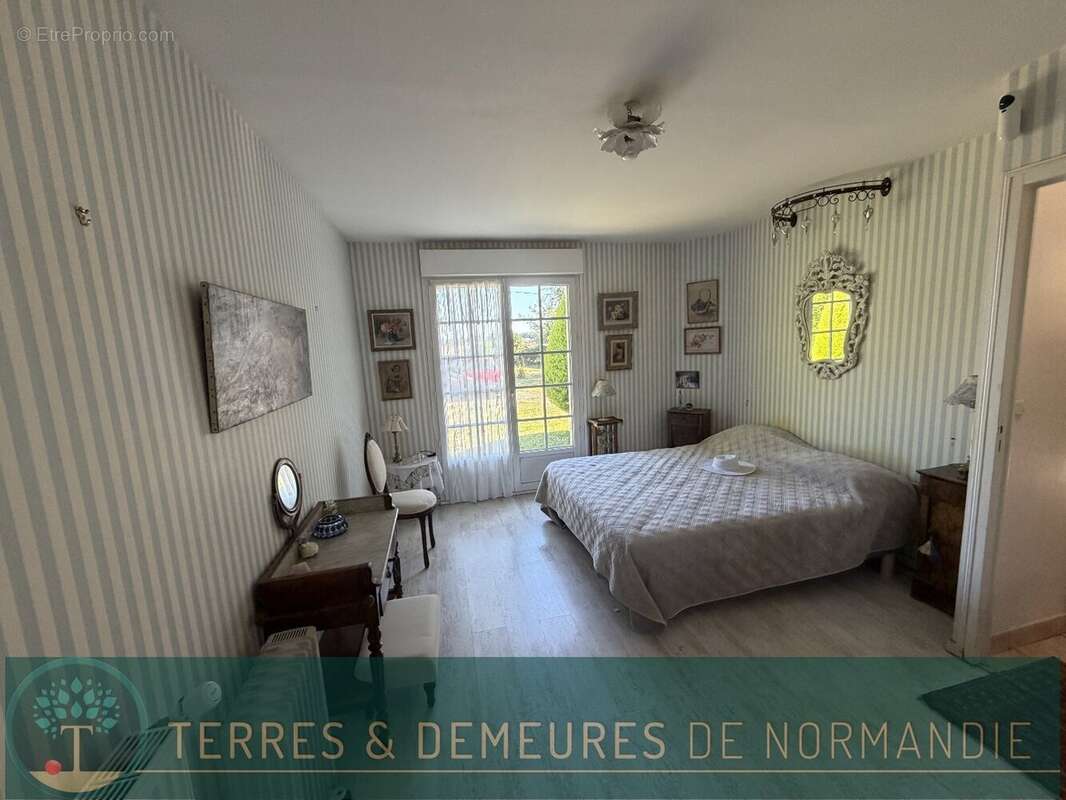 Propriété Normande Familiale Aux Volumes Généreux - photo 5