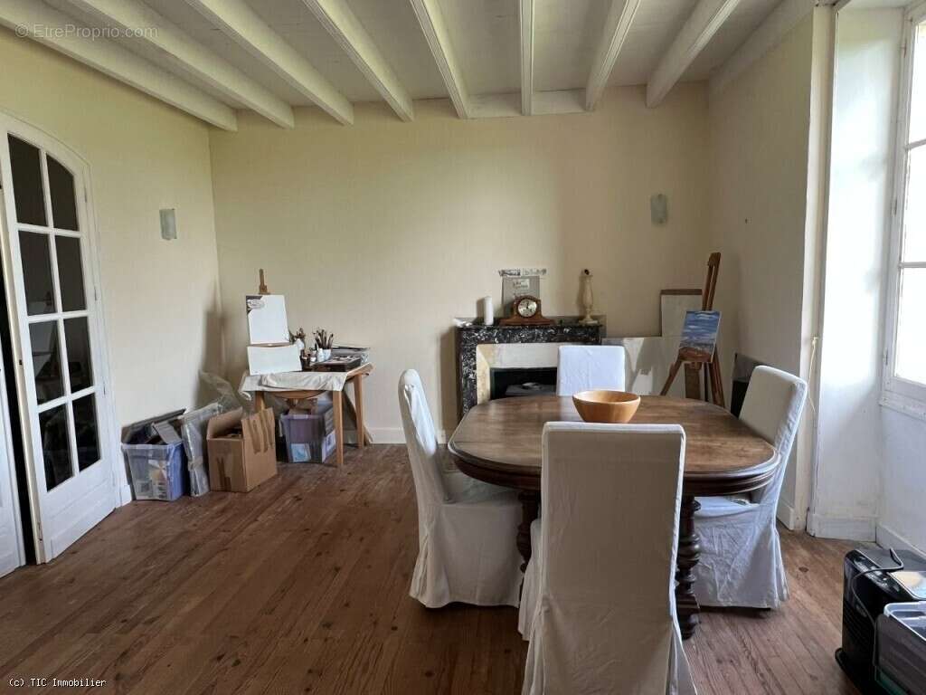 Maison à RUFFEC