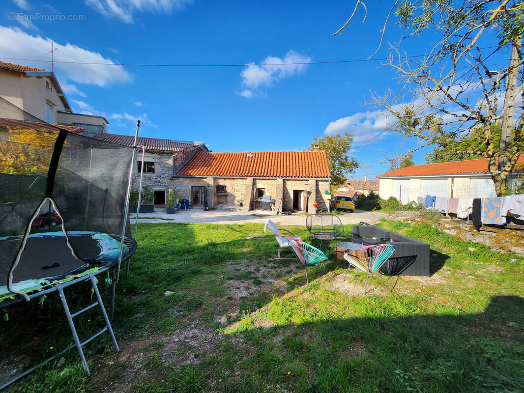 Maison à LA CAVALERIE