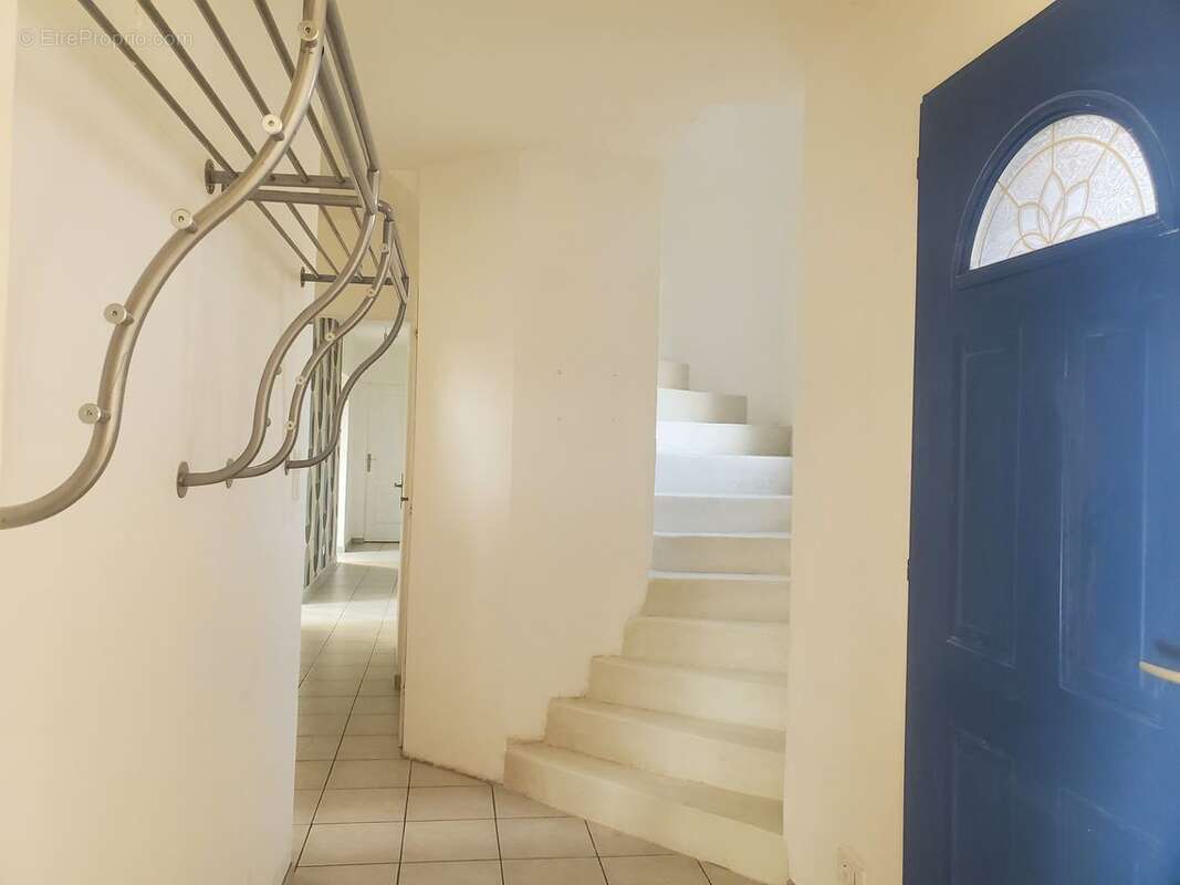 Maison à CHAMPNIERS