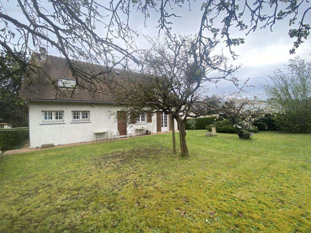 Maison à BENNECOURT