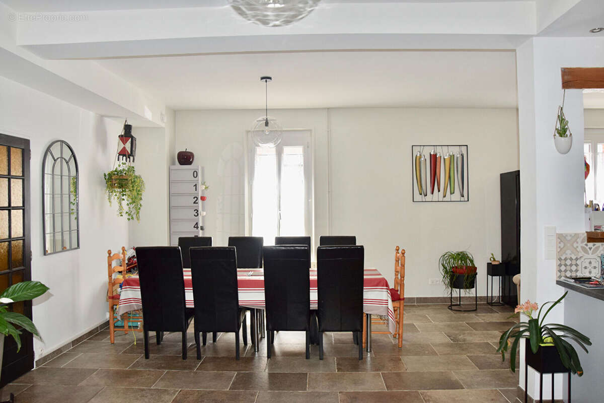 Maison à CHALETTE-SUR-LOING