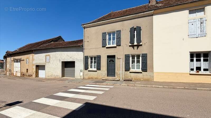 Maison à MARCIGNY
