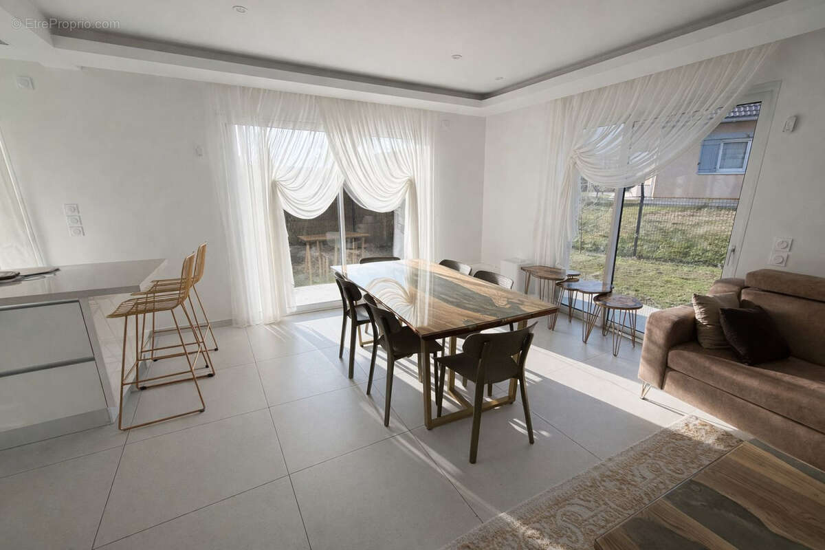 Maison à NANGY