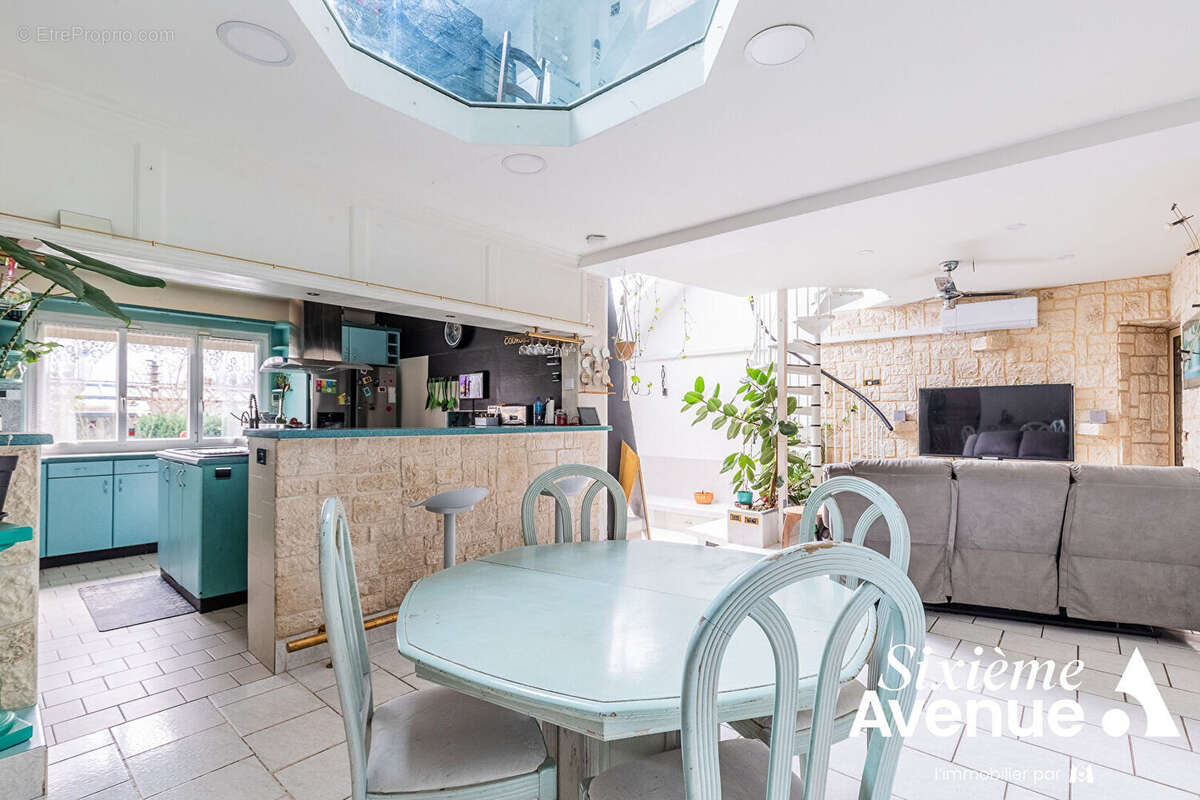 Maison à JUVISY-SUR-ORGE