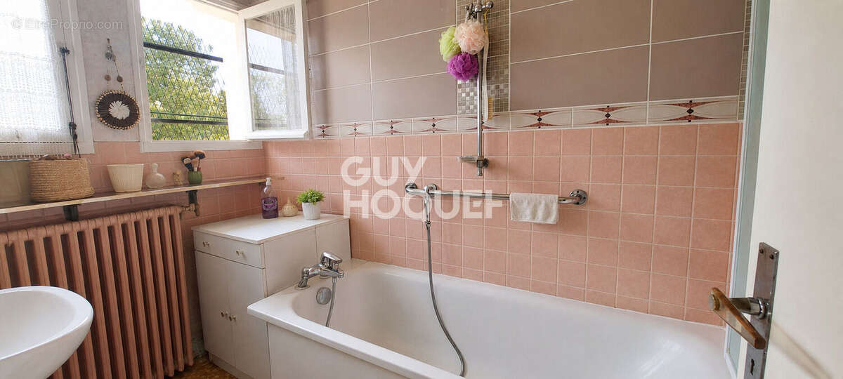 AUBERGENVILLE -  Résidence privée - Maison 3 chambres - photo 7