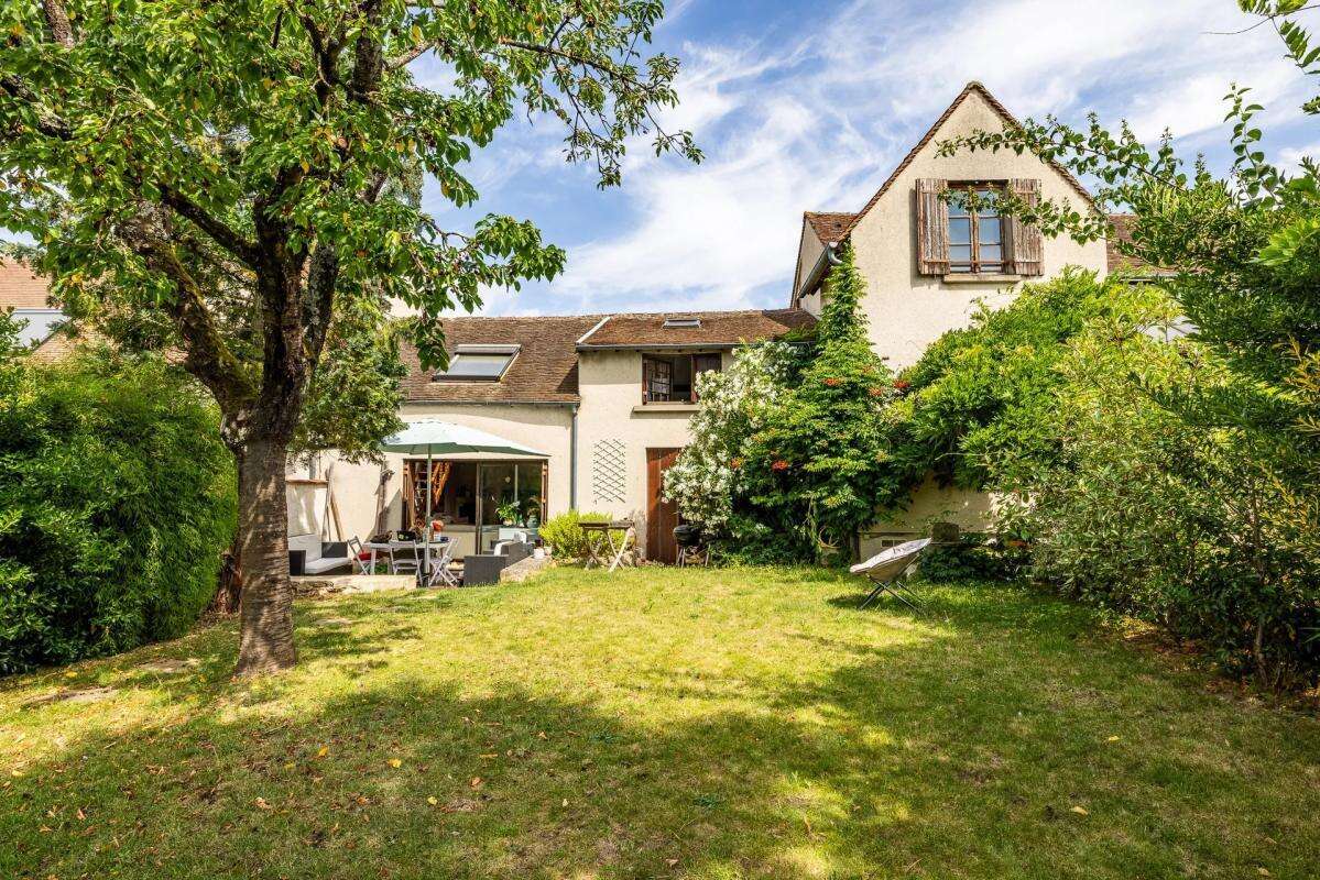 Maison à VERRIERES-LE-BUISSON