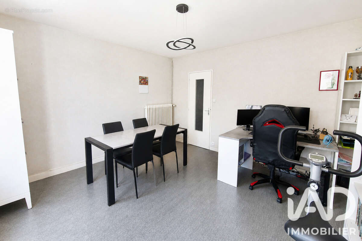 Appartement 60 m² à Laval  - photo 5