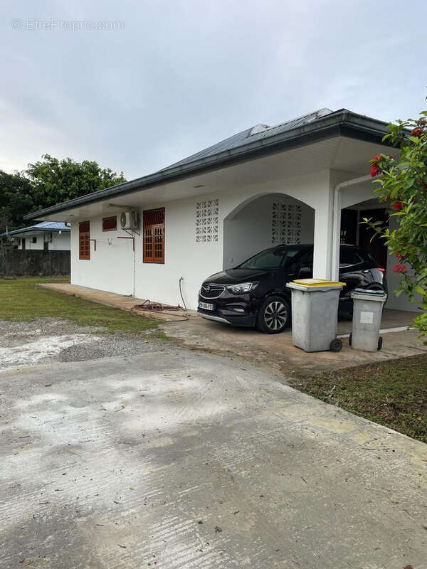 Maison à REMIRE-MONTJOLY