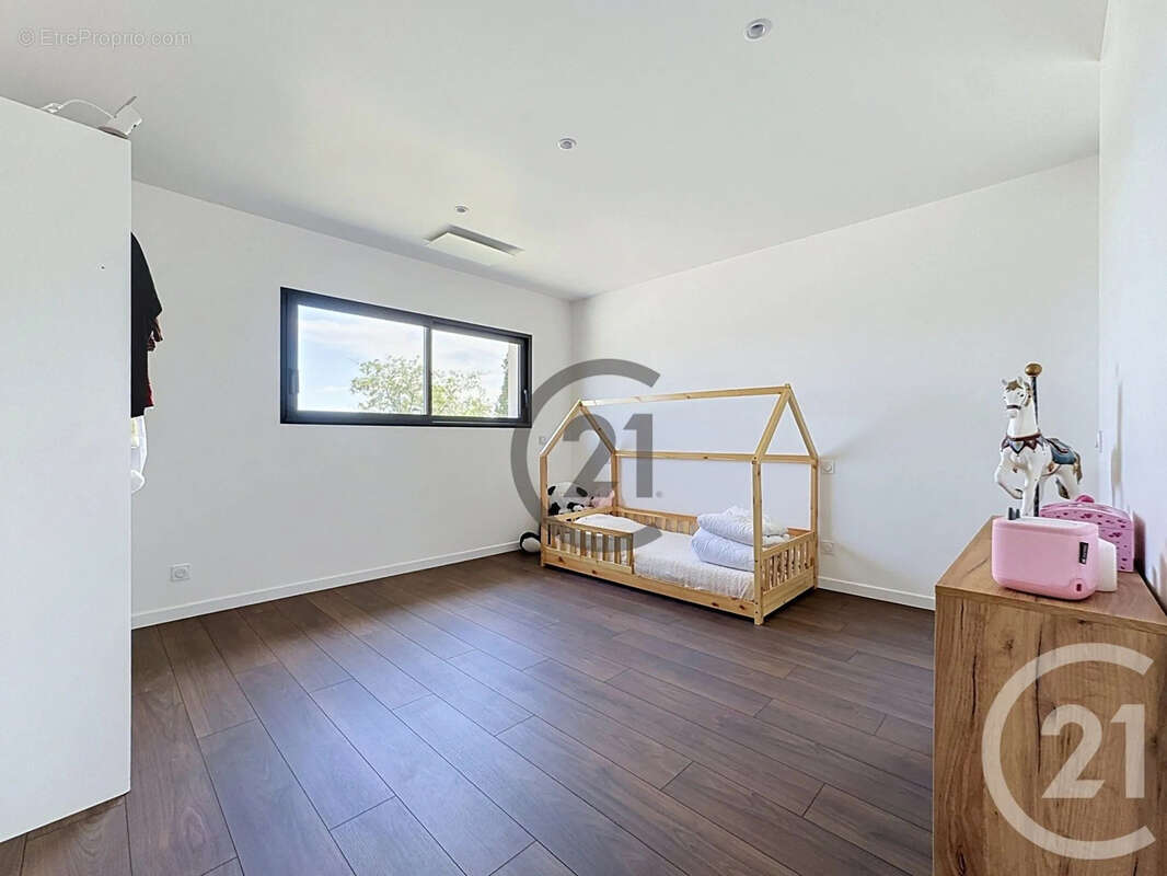 Maison 171 m² à Gueux  - photo 15