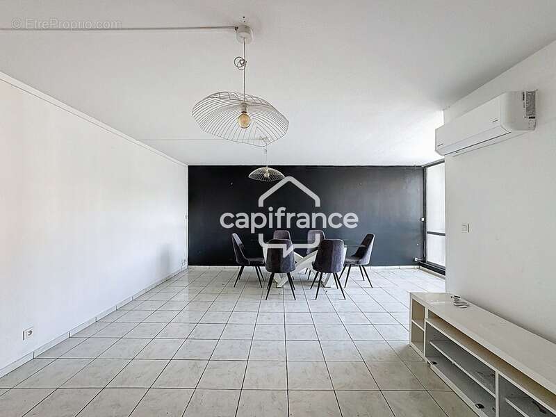 Appartement à POINTE-A-PITRE